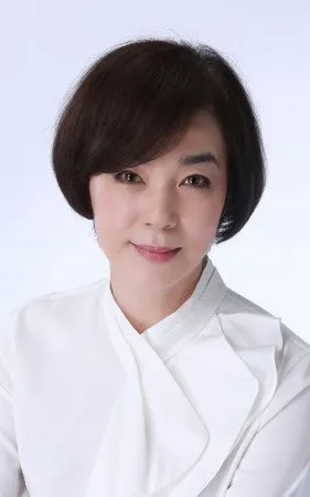 Mine Saori