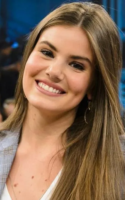Camila Queiroz