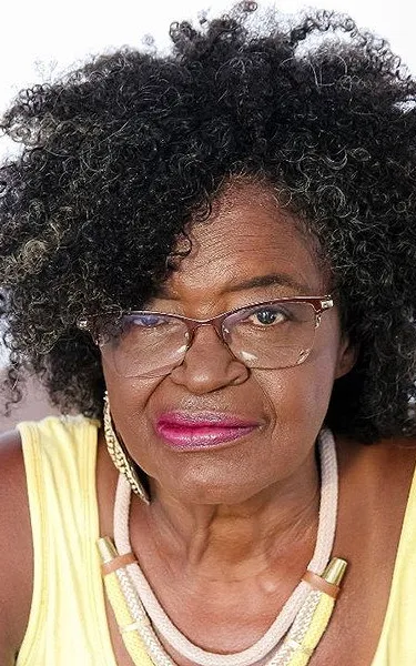 Miriam Alves