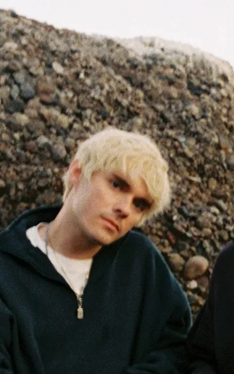 Awsten Knight