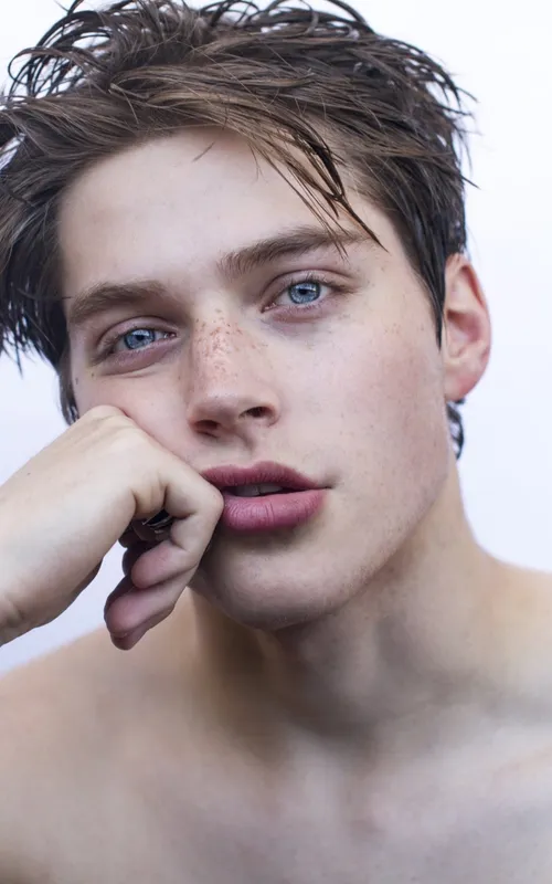 Froy Gutierrez