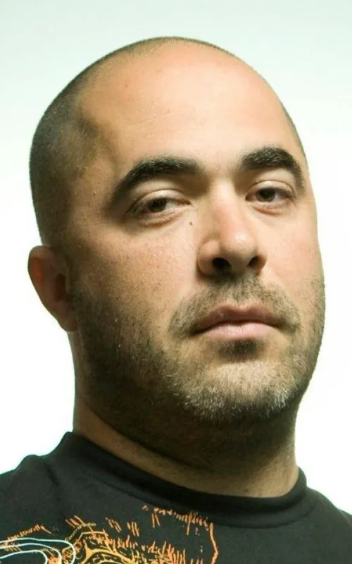 Aaron Lewis