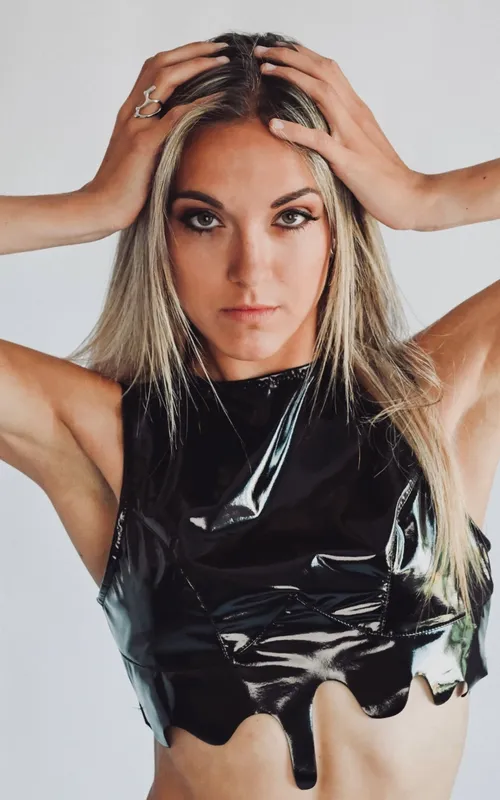 Shana Knuts