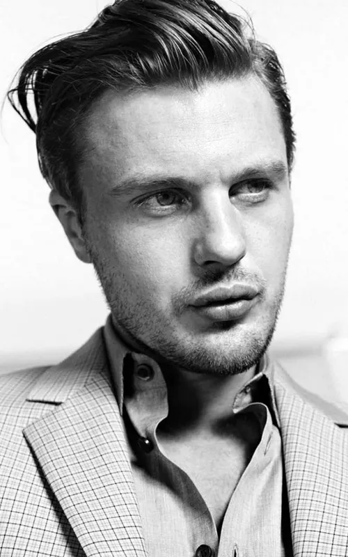 Michael Pitt