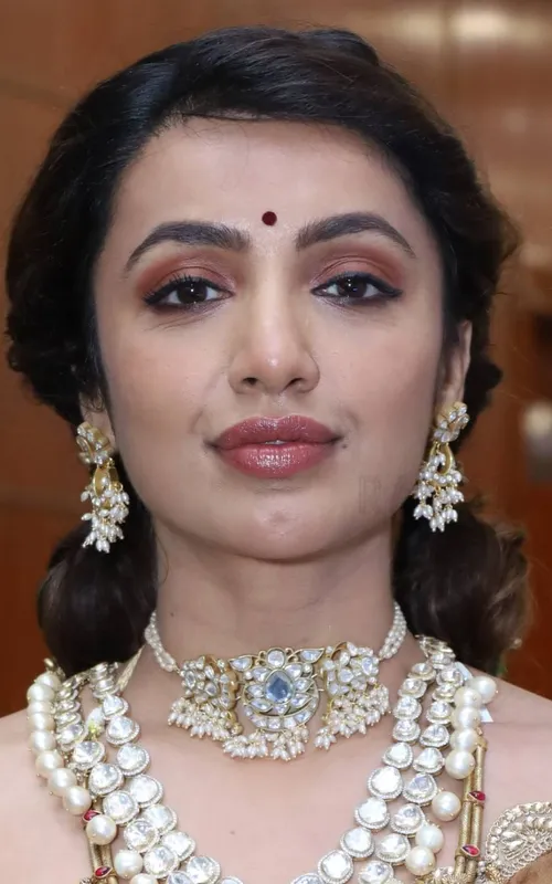 Tejaswi Madivada