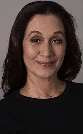 Nazan Ayas