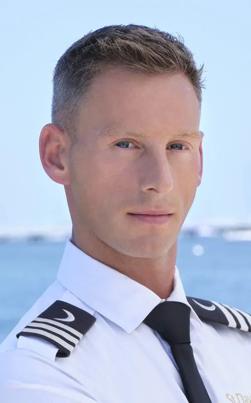 Fraser Olender