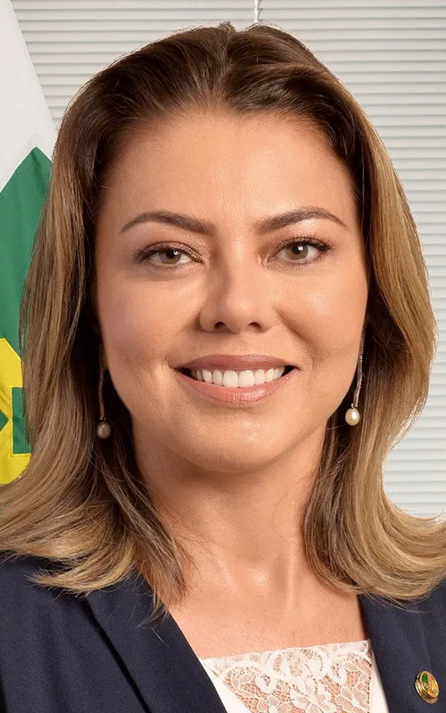 Leila Barros