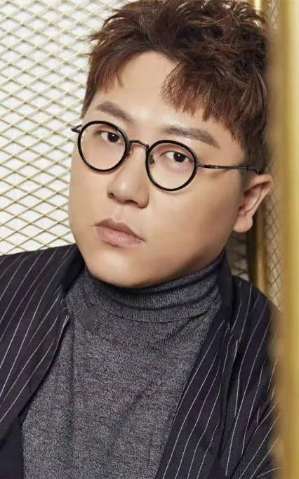 张小厚