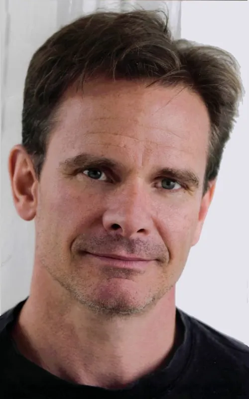 Peter Scolari