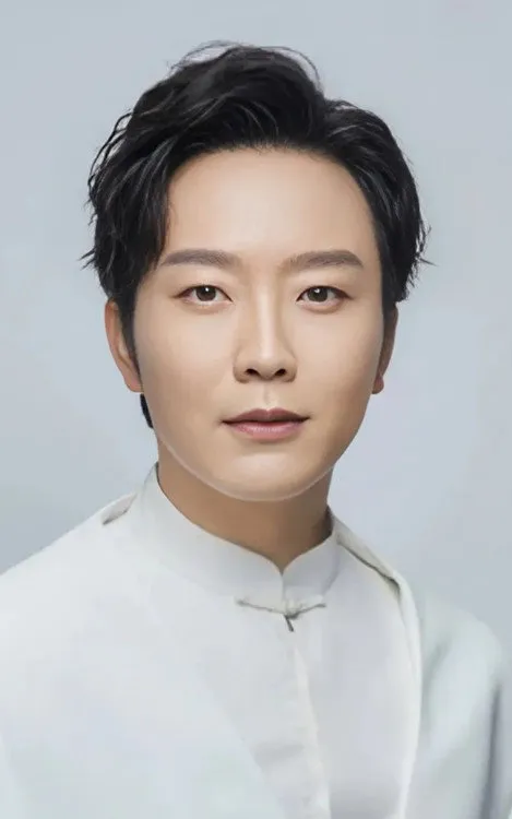 Yugang Li