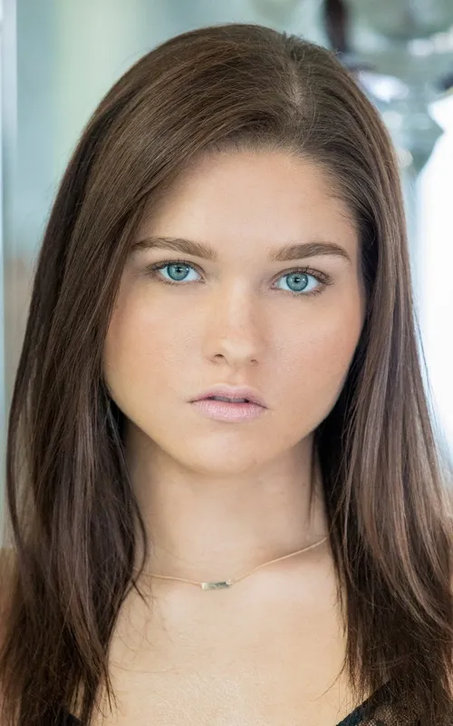 Zoe Bloom