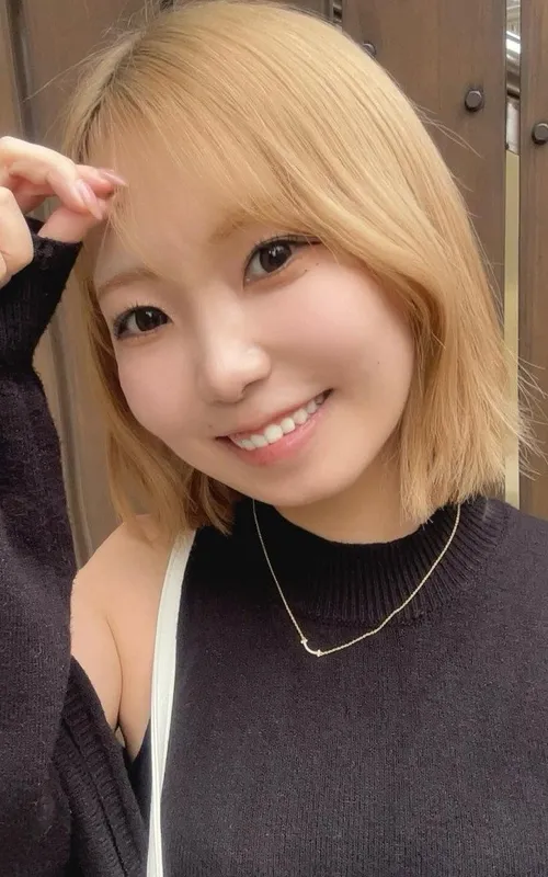 桐嶋あみな
