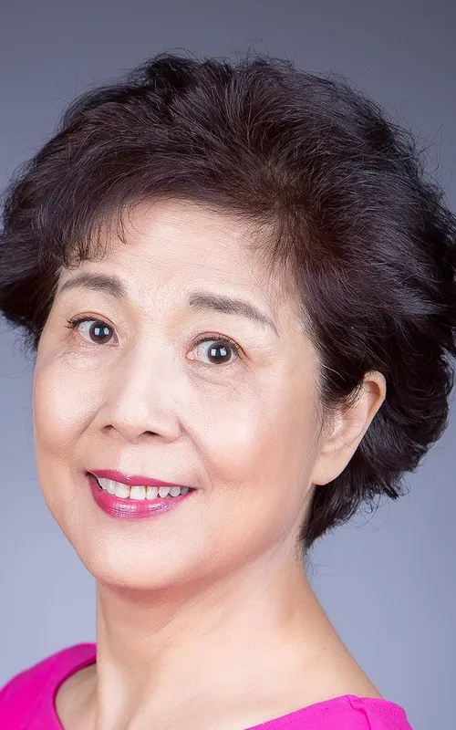 Gloria Ho