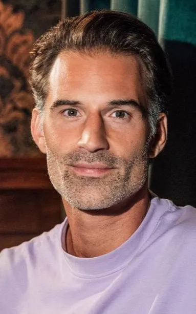 Sean Dhondt