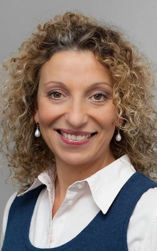 Funda Bicakoglu