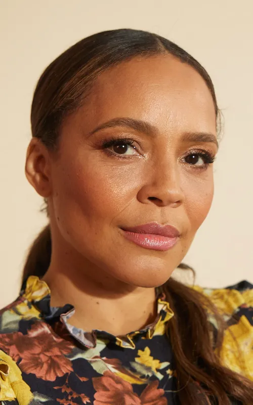 Carmen Ejogo