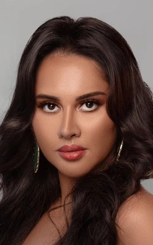 Yasmine Raeis
