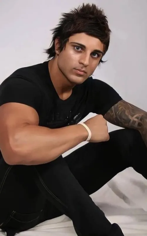 Aziz "Zyzz" Shavershian