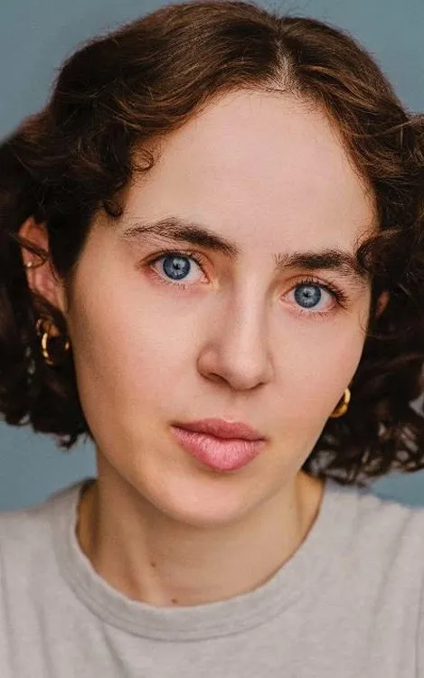 Niamh James