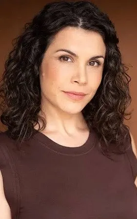 Leslie Hippensteel