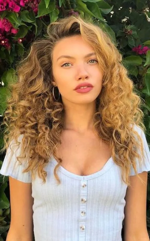 Bensu Uğur