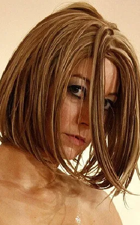 Lara Mystique