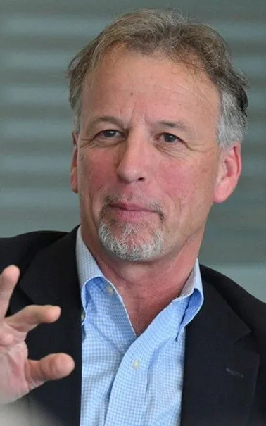 Warren Strobel