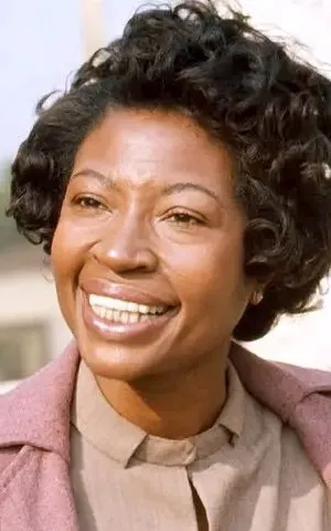 Lynn Hamilton