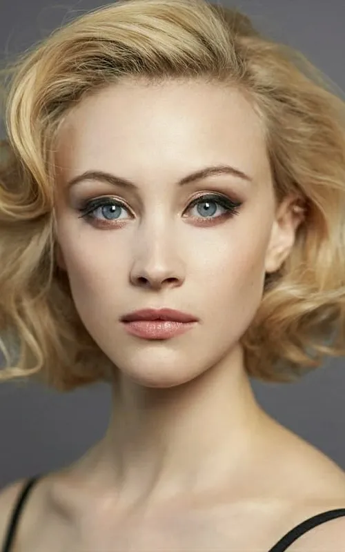 Sarah Gadon