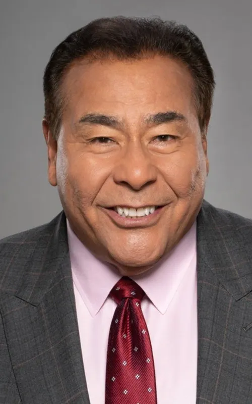 John Quiñones