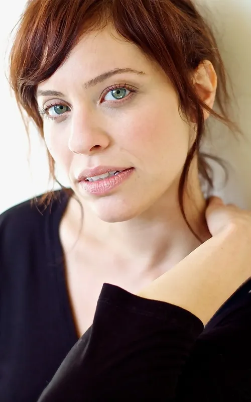 Laura Roth