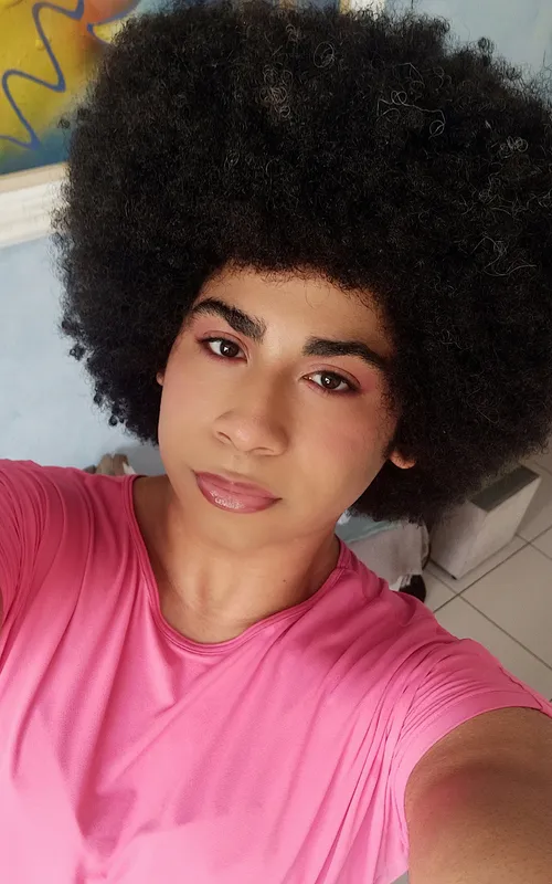 Laura Assis