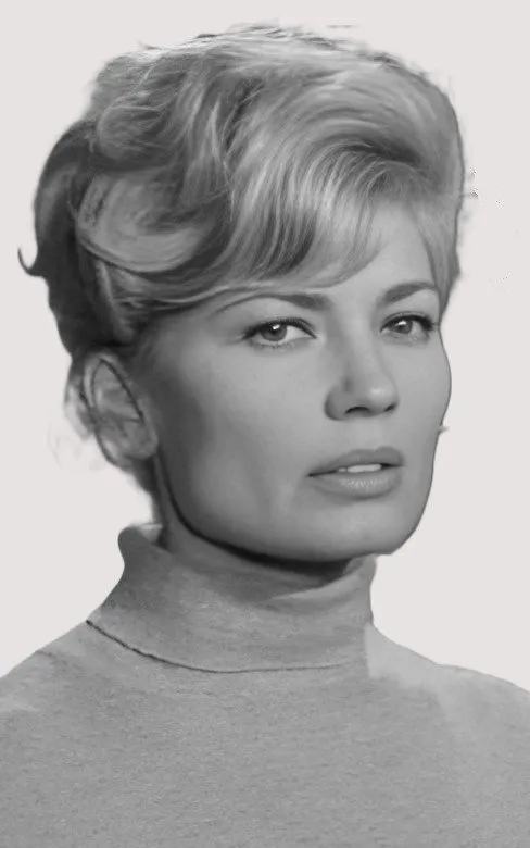 Nadia Sanders