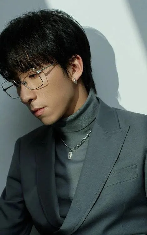 Hanxiao Tang
