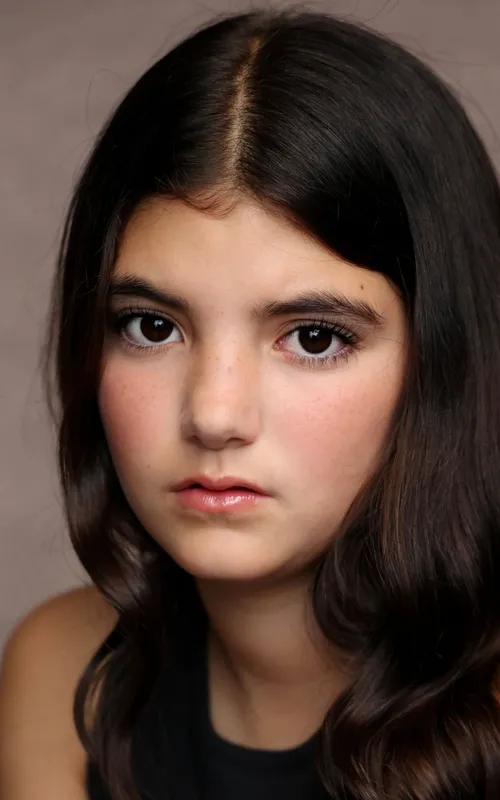 Nora Harriet