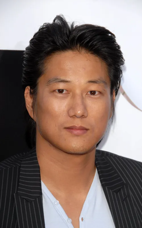Sung Kang