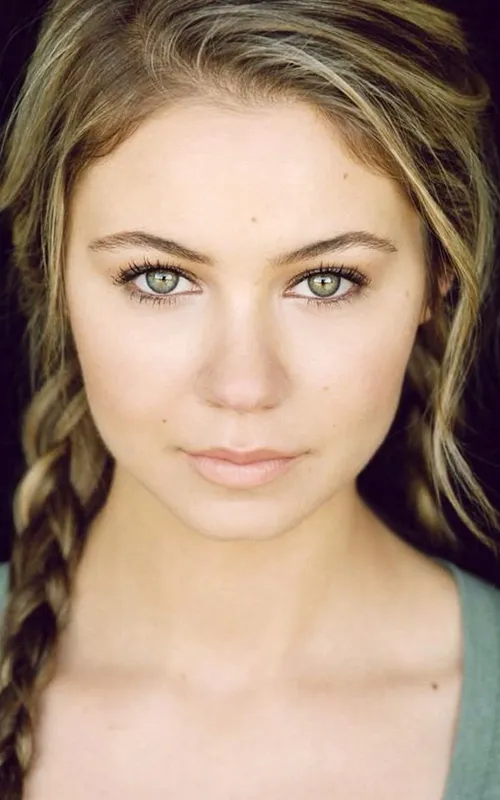 Ayla Kell