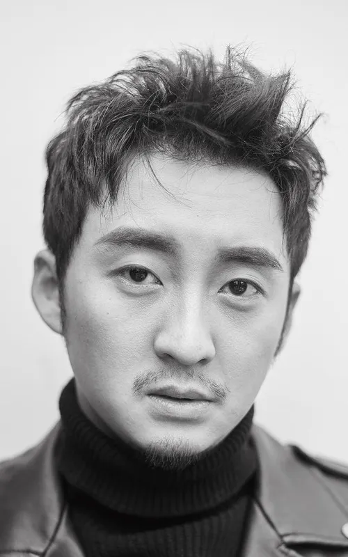 Elton Tang