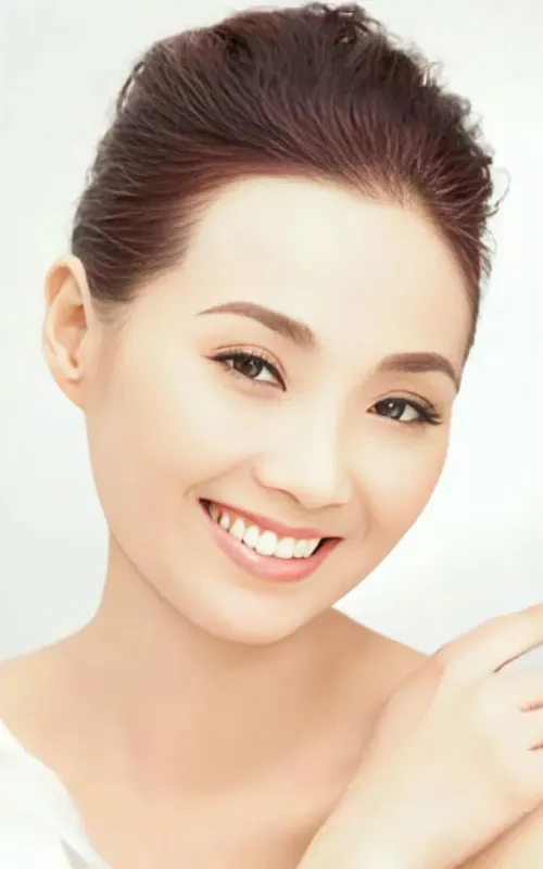 Maple Hui Chau-Yi
