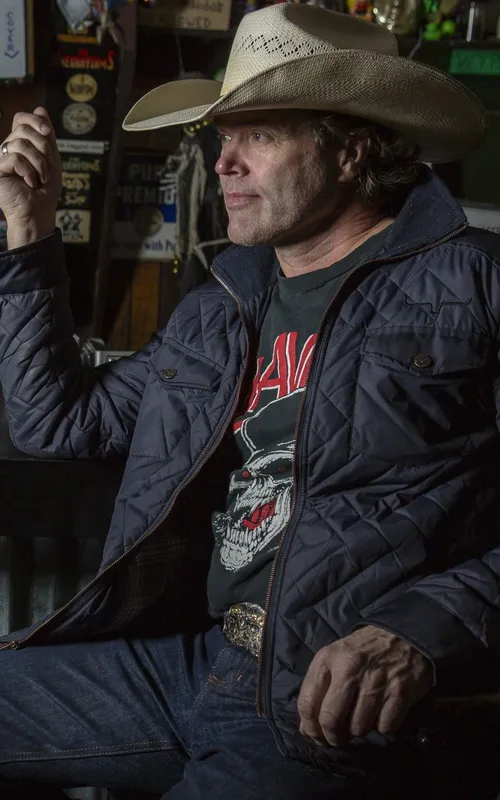 Corb Lund