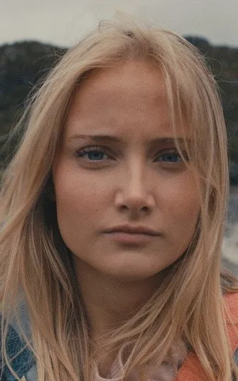 Vega Østin