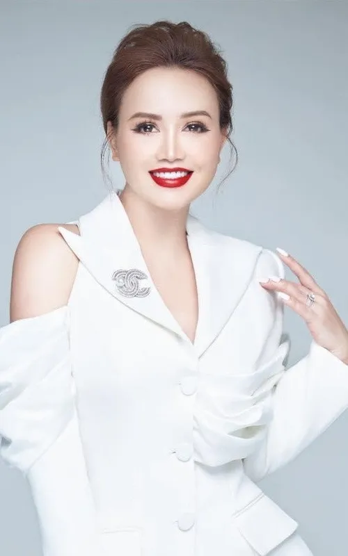 Hoang Yen