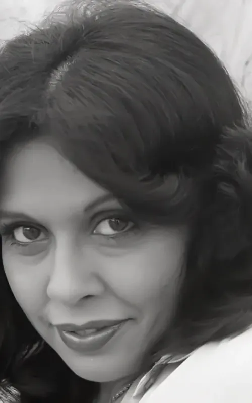 Geula Noni
