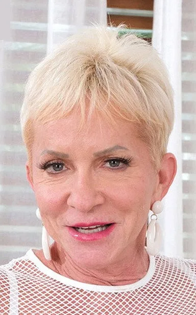 Jean Lo