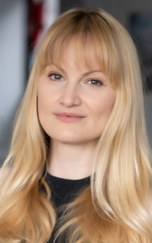 Eleanor Lawrence