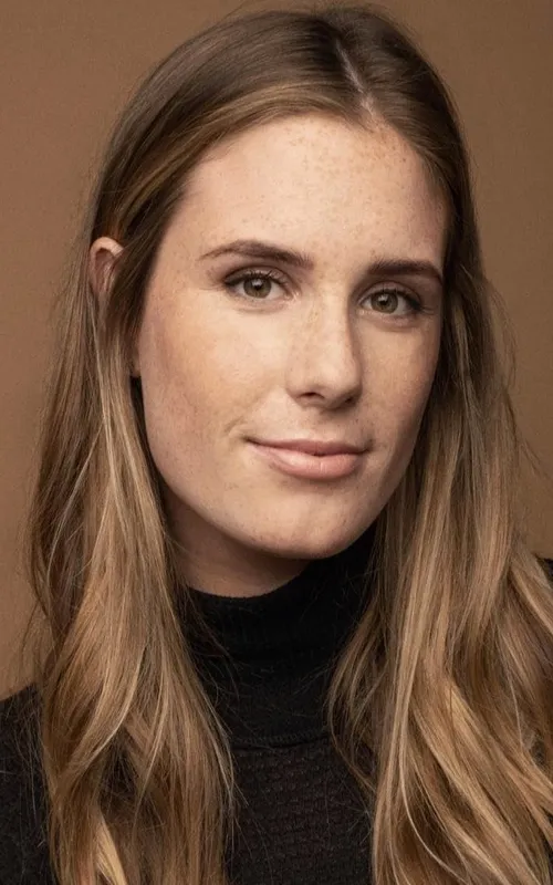 Natalie Buck