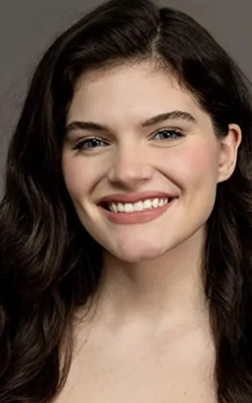 Halle Curley