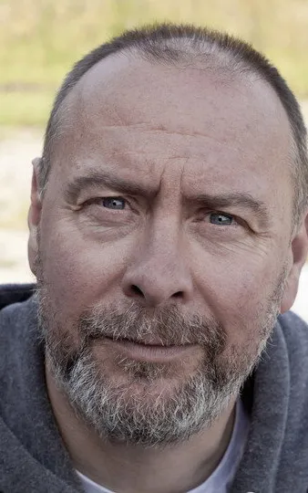 Barrie Hunter