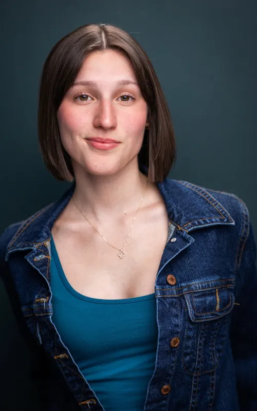 Rayna Akin